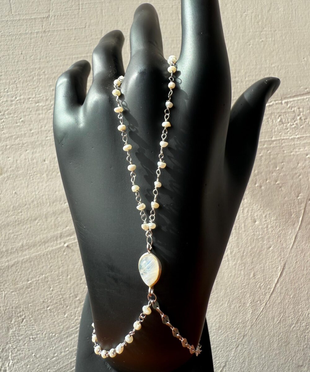 The Pearl moon stone Handchain